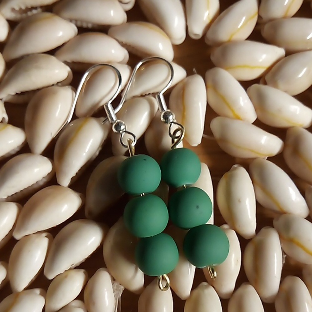 Bargain emporiums hand made elegant artisan Alaskan jewelry